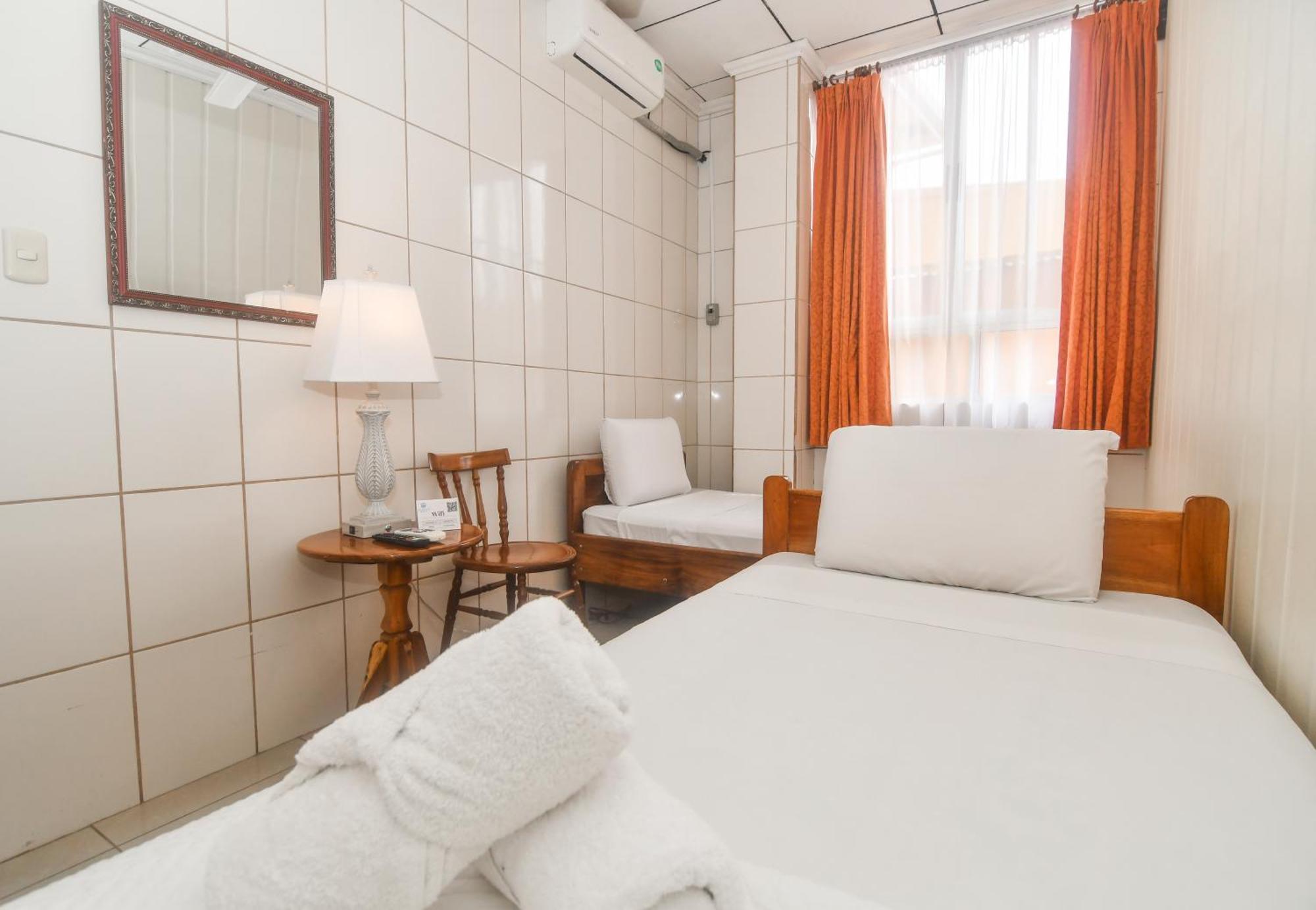 Hotel Aldea Chorotega Puntarenas Luaran gambar